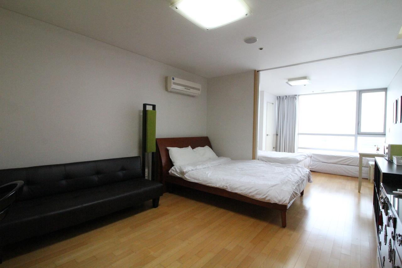Gangnam Galaxy Lux Apt Gwacheon Exterior foto